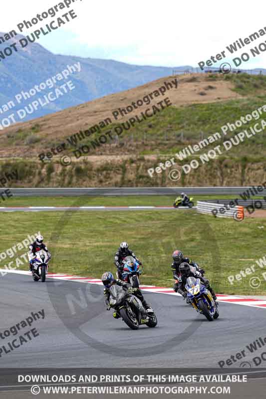 cadwell no limits trackday;cadwell park;cadwell park photographs;cadwell trackday photographs;enduro digital images;event digital images;eventdigitalimages;navarra;no limits trackdays;peter wileman photography;racing digital images;trackday digital images;trackday photos